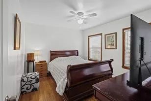 8340 S Yates Blvd, Chicago, IL 60617 - Photo 9