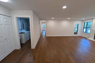 332 Essex Ct, Wood Dale, IL 60191 - Photo 9