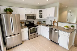 161 N Waters Edge Dr, Glendale Heights, IL 60139 - Photo 15