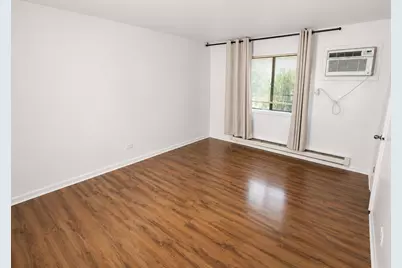 161 N Waters Edge Drive #301, Glendale Heights, IL 60139 - Photo 9