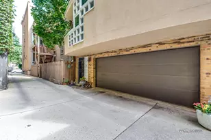 421 W Oakdale Ave, Chicago, IL 60657 - Photo 23