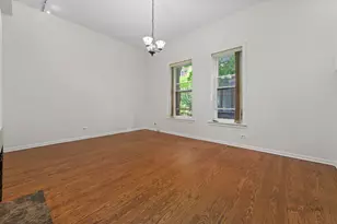 421 W Oakdale Ave, Chicago, IL 60657 - Photo 9