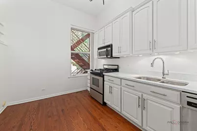 421 W Oakdale Avenue #4, Chicago, IL 60657 - Photo 3