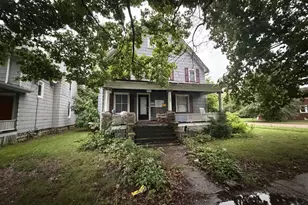 1628 S 5th St, Rockford, IL 61104 - Photo 1