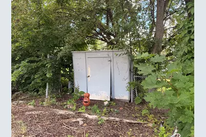 220 N Galena Avenue, Freeport, IL 61032 - Photo 3