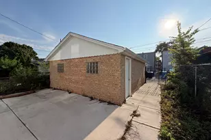 1749 N Meade Ave, Chicago, IL 60639 - Photo 3