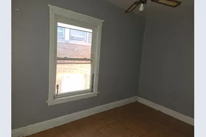 10554 S Avenue L Street, Chicago, IL 60617 - Photo 11