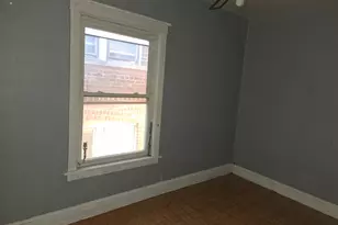 10554 S Ave L St, Chicago, IL 60617 - Photo 11
