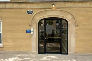 3206 W Berwyn Ave, Chicago, IL 60625 - Photo 1