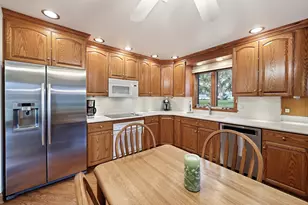 22W375 Walnut Ave, Medinah, IL 60157 - Photo 11