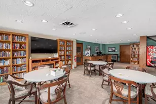 5 Oak Brook Club Dr, Oak Brook, IL 60523 - Photo 37