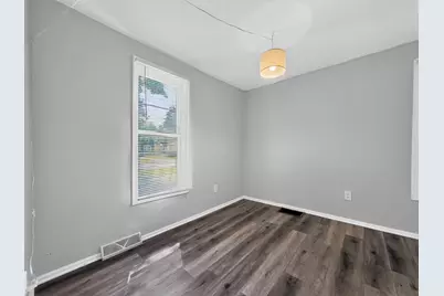 529 S Locust Street, Sycamore, IL 60178 - Photo 9