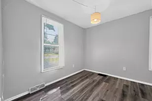 529 S Locust St, Sycamore, IL 60178 - Photo 9
