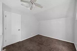 529 S Locust St, Sycamore, IL 60178 - Photo 15