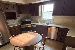 212 E Church St, Harrisburg, IL 62946 - Photo 7