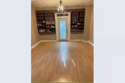 212 E Church Street, Harrisburg, IL 62946 - Photo 5