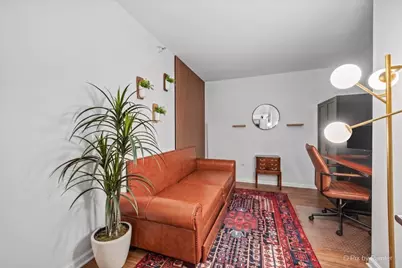 807 Davis Street #2103, Evanston, IL 60201 - Photo 13