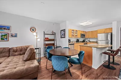 807 Davis Street #2103, Evanston, IL 60201 - Photo 15