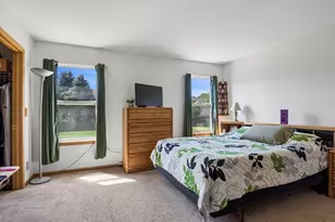 92 Prairiefield Ave, Cortland, IL 60112 - Photo 9