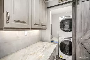 7N035 Smith St, South Elgin, IL 60177 - Photo 9
