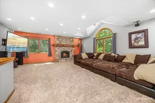 7N035 Smith St, South Elgin, IL 60177 - Photo 11
