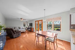 314 Stonebridge Way, Mundelein, IL 60060 - Photo 9
