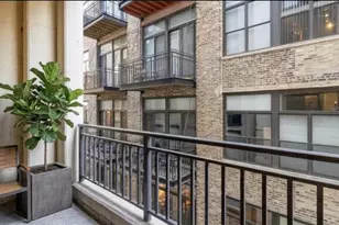 400 W Ontario St, Chicago, IL 60654 - Photo 11