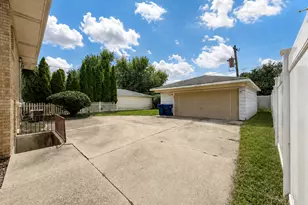 1638 Forest Rd, La Grange Park, IL 60526 - Photo 37