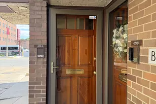 429 S Oak Park Ave, Oak Park, IL 60302 - Photo 3
