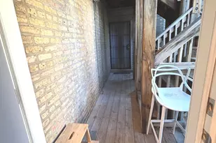 1443 W Victoria St, Chicago, IL 60660 - Photo 21