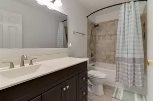 1 Timberview Dr, Bloomington, IL 61701 - Photo 11