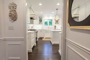 1010 Thunderbird Ln, Naperville, IL 60563 - Photo 5