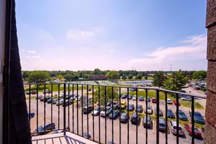 300 S Roselle Rd, Schaumburg, IL 60193 - Photo 3