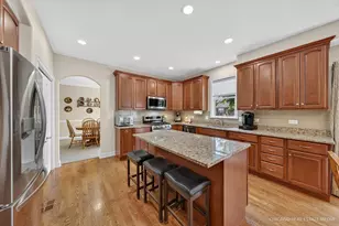 661 Hickman Ln, Woodstock, IL 60098 - Photo 3