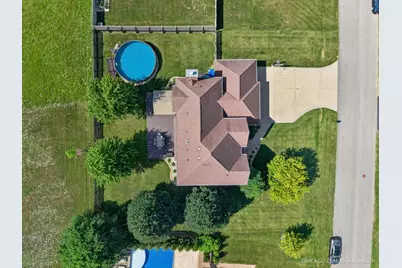 661 Hickman Lane, Woodstock, IL 60098 - Photo 33
