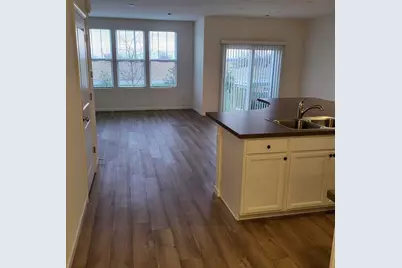 2227 Horseshoe Circle #2227, Naperville, IL 60564 - Photo 5