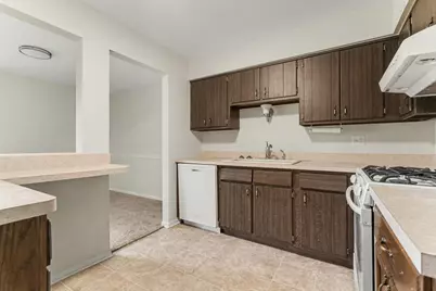 1624 Salisbury Court #C, Wheaton, IL 60189 - Photo 5