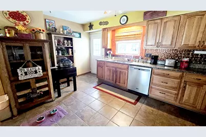 18 Bonanza Drive, Centralia, IL 62801 - Photo 17