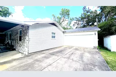 18 Bonanza Drive, Centralia, IL 62801 - Photo 5