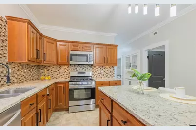 2531 Elmwood Avenue, Berwyn, IL 60402 - Photo 9