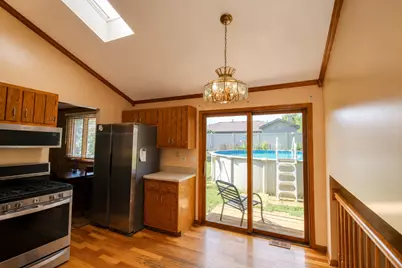 2212 Susanna Way, Crest Hill, IL 60403 - Photo 9