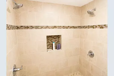 1 Court Of Bucks County, Lincolnshire, IL 60069 - Photo 13