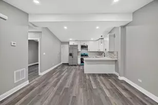 1713 222nd Pl, Sauk Village, IL 60411 - Photo 7