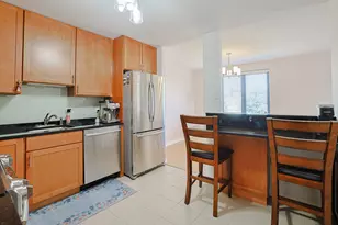 9078 Heathwood Dr, Niles, IL 60714 - Photo 13