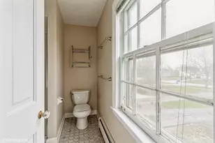 341 S Prospect Ave, Elmhurst, IL 60126 - Photo 15