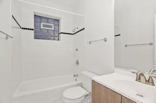 3928 N Greenview Ave, Chicago, IL 60613 - Photo 11