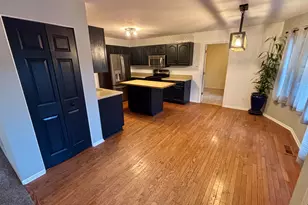 2580 Westminster Ln, Aurora, IL 60506 - Photo 5