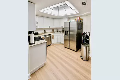 1330 Perry Street #202, Des Plaines, IL 60016 - Photo 5