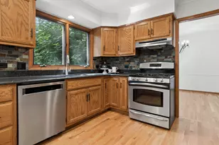 3123 Scenicwood Ln, Woodridge, IL 60517 - Photo 13