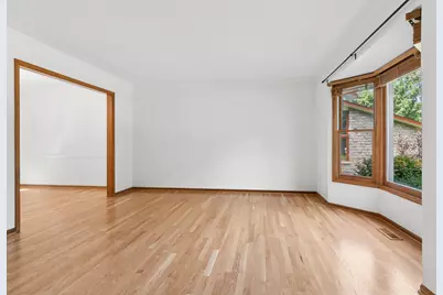 3123 Scenicwood Lane, Woodridge, IL 60517 - Photo 7